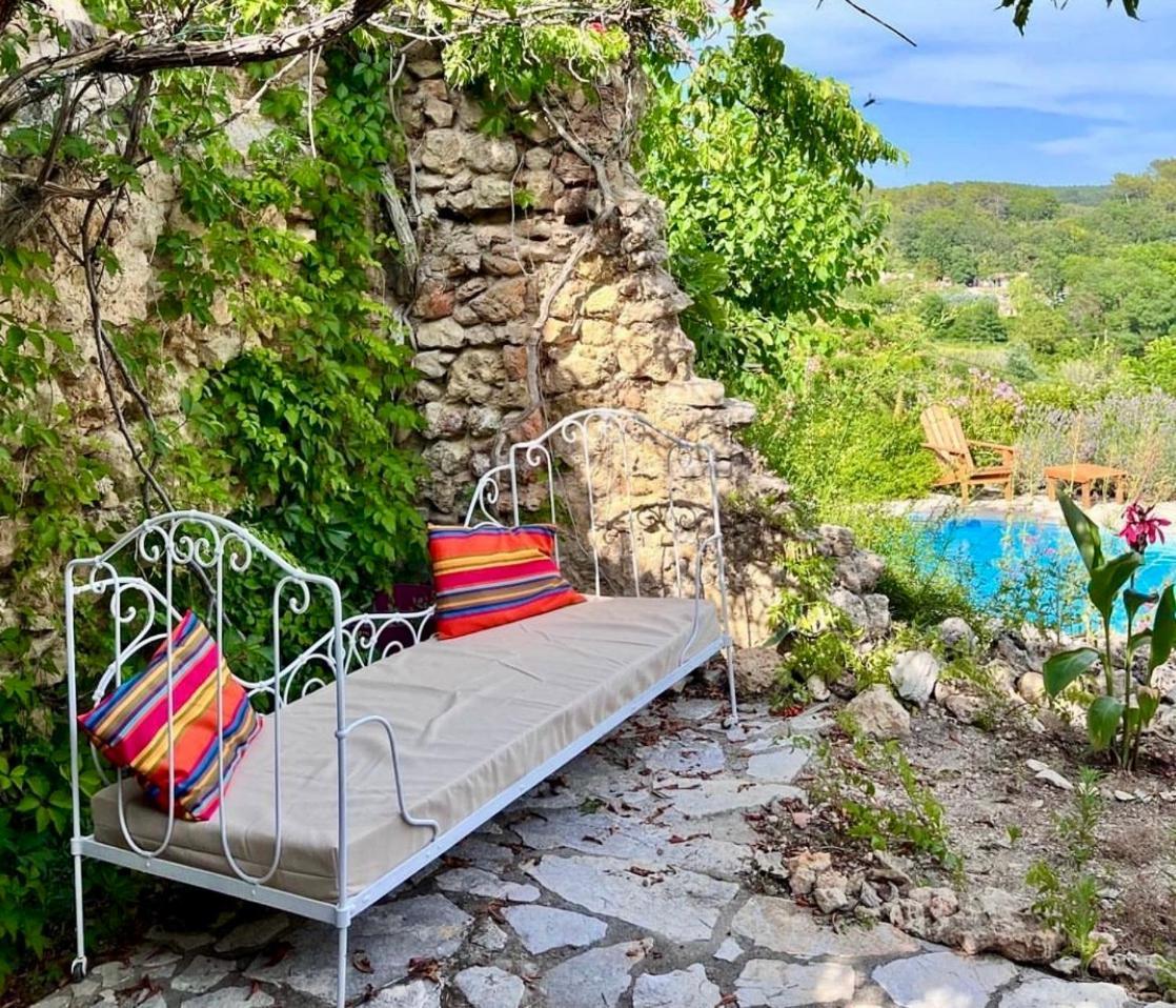 La Parenthese Du Var - Chambre D'Hotes Petits Dejeuners Inclus Et Terrasse Ombragee Saint-Antonin-du-Var Exterior foto